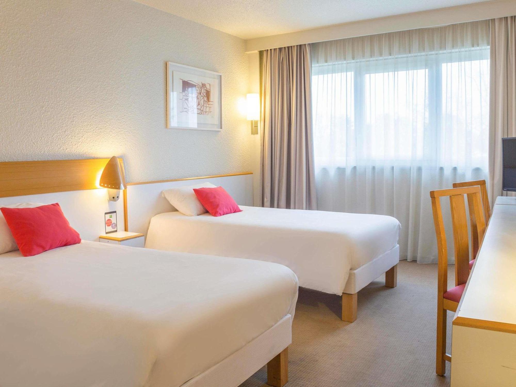 Ibis Styles Tours Sud Hotel Chambray-les-Tours Bagian luar foto